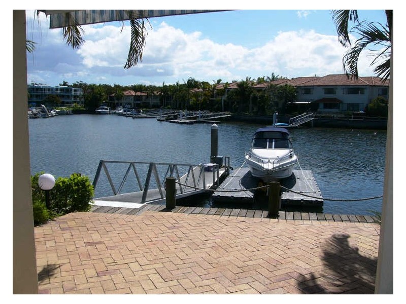 19/3 Lee Road, Runaway Bay QLD 4216