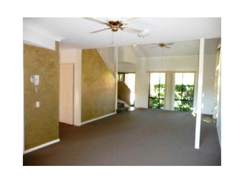 227/125 Hansford Road, Coombabah QLD 4216
