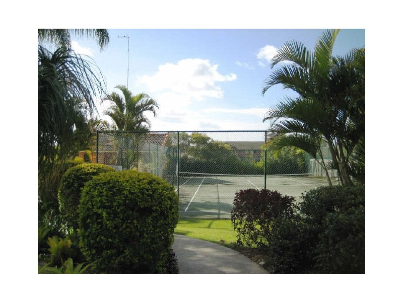8/402 Pine Ridge Road, Coombabah QLD 4216