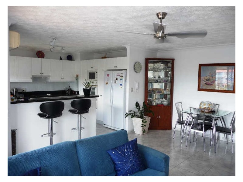 12/12 Canal Avenue, Runaway Bay QLD 4216