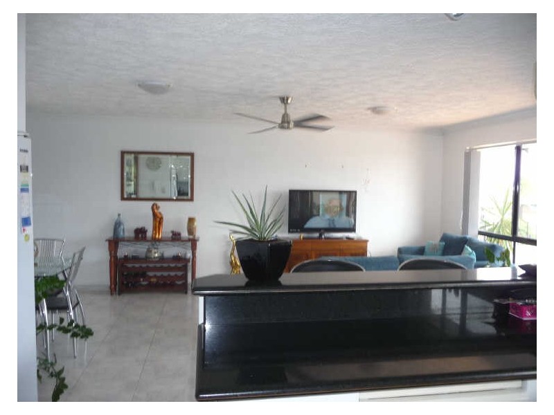 12/12 Canal Avenue, Runaway Bay QLD 4216