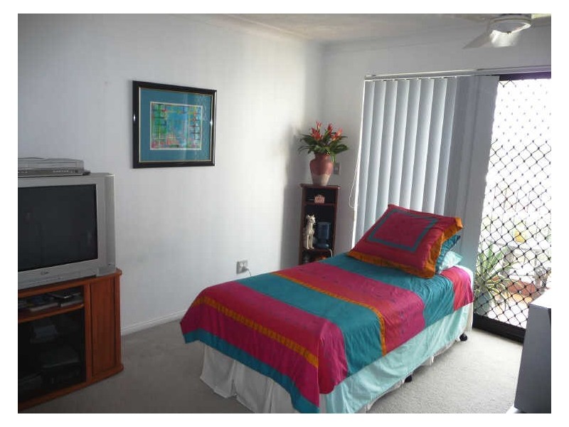 12/12 Canal Avenue, Runaway Bay QLD 4216