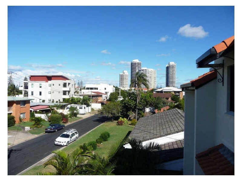 12/12 Canal Avenue, Runaway Bay QLD 4216