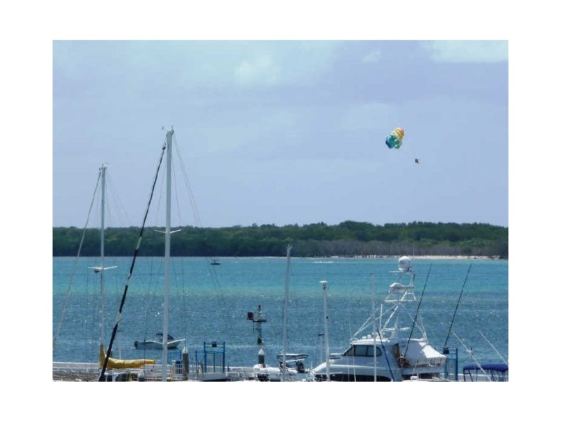 26/9 Bayview St, Runaway Bay QLD 4216