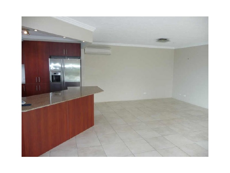 26/9 Bayview St, Runaway Bay QLD 4216