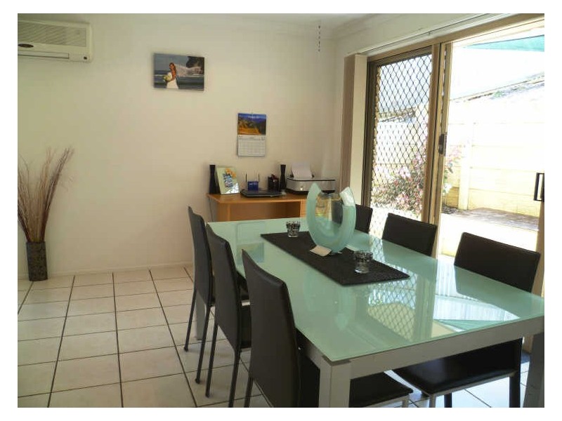 15/1 Archipelago Street, Pacific Pines QLD 4211