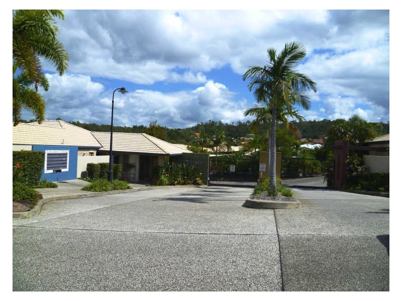 15/1 Archipelago Street, Pacific Pines QLD 4211