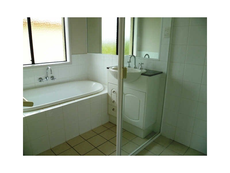 142 Lae Drive, Coombabah QLD 4216