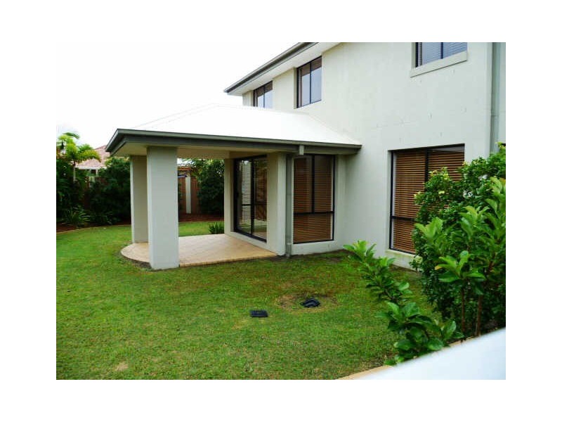 142 Lae Drive, Coombabah QLD 4216