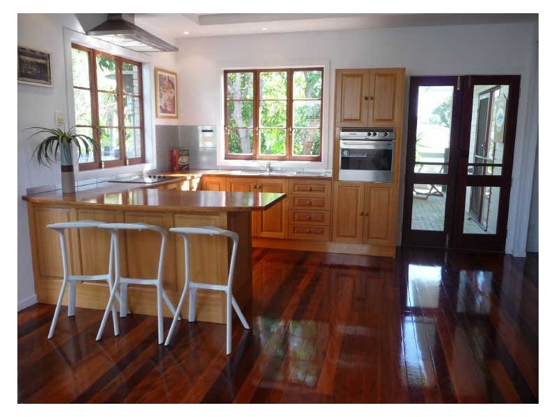 36 Clam Street, Runaway Bay QLD 4216