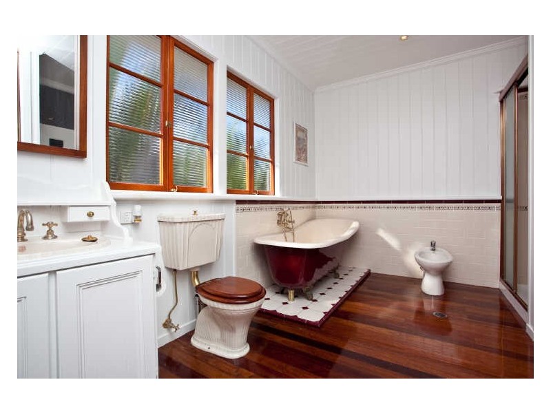 36 Clam Street, Runaway Bay QLD 4216