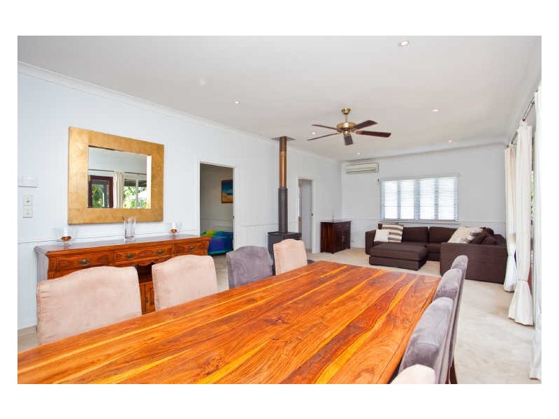 36 Clam Street, Runaway Bay QLD 4216