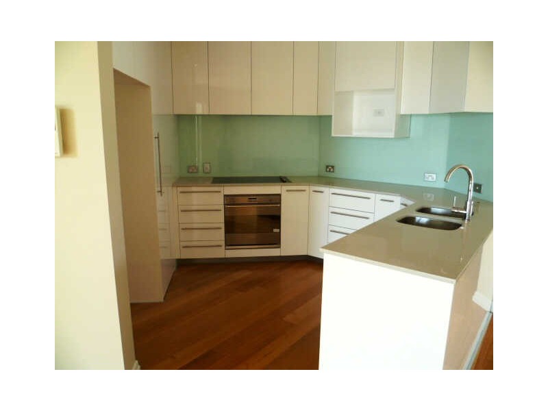 6/32-34 Oatland Esplanade, Runaway Bay QLD 4216