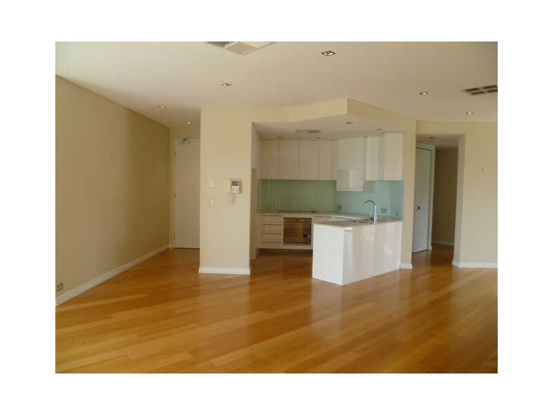 6/32-34 Oatland Esplanade, Runaway Bay QLD 4216