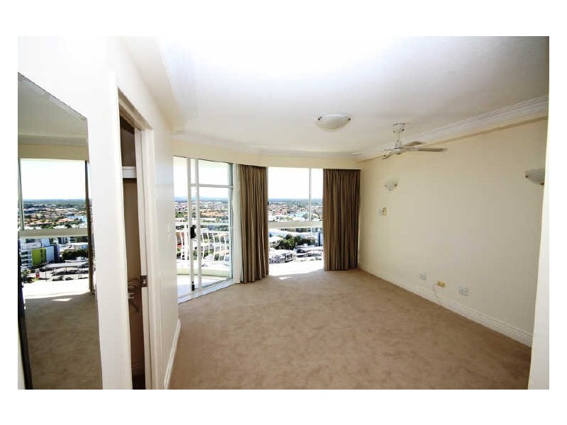 17D/5 Bayview Street, Runaway Bay QLD 4216