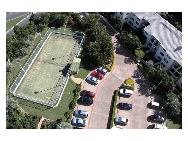 17D/5 Bayview Street, Runaway Bay QLD 4216