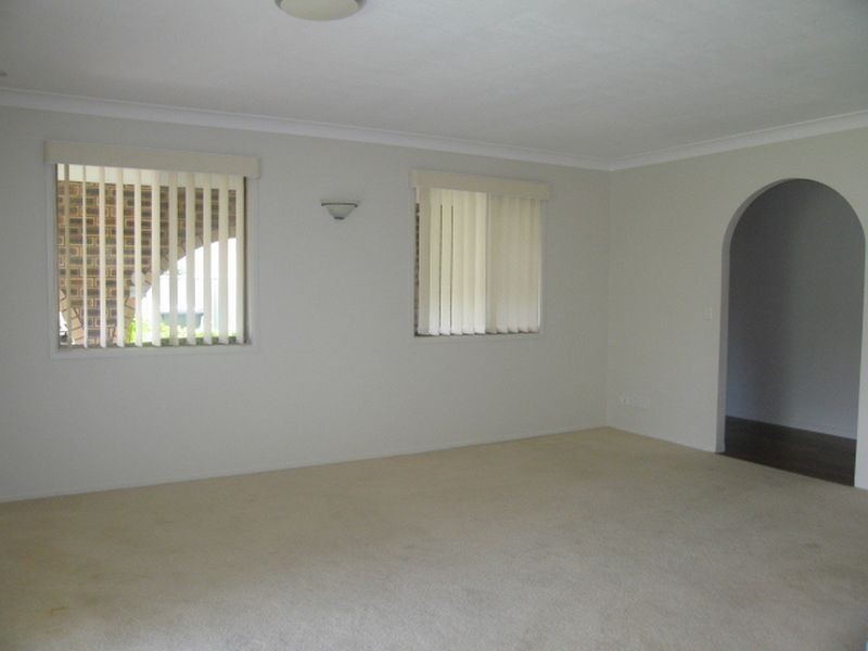 59 Pinkwood Drive, Ashmore QLD 4214