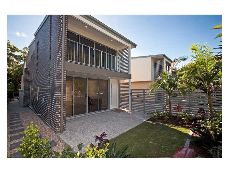 39 Gordon Street, Labrador QLD 4215