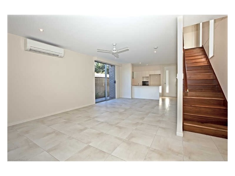 39 Gordon Street, Labrador QLD 4215