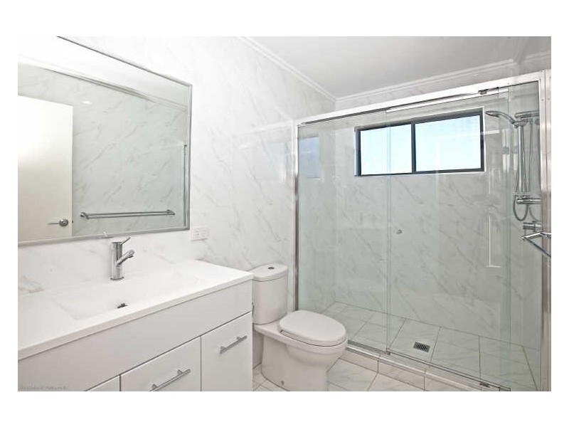39 Gordon Street, Labrador QLD 4215