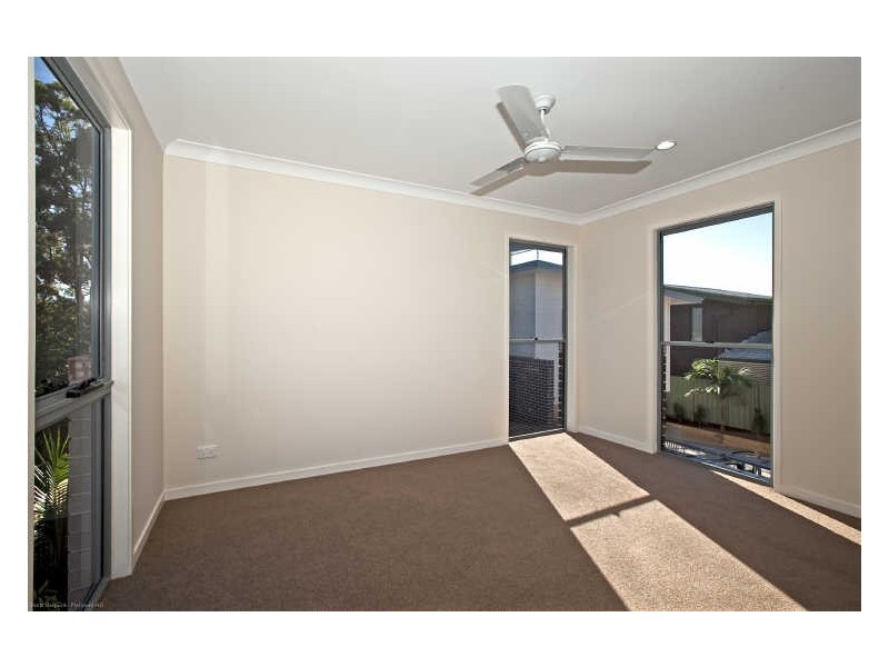 39 Gordon Street, Labrador QLD 4215