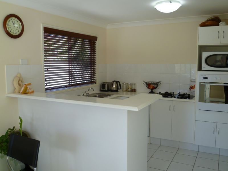 2/7 Kenny Drive, Labrador QLD 4215