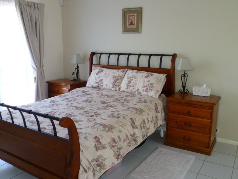 2/7 Kenny Drive, Labrador QLD 4215