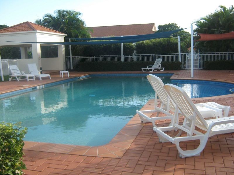 60 Caseys Road, Hope Island QLD 4212