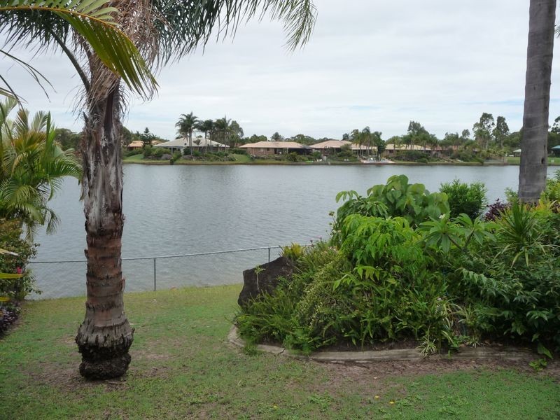 2/39 Kangaroo Avenue, Coombabah QLD 4216