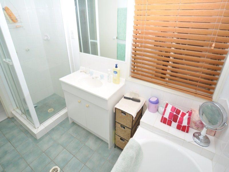 27 Renoir Drive, Coombabah QLD 4216