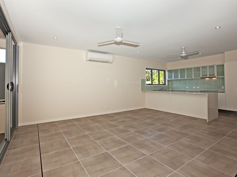 3/39 Gordon Street, Labrador QLD 4215