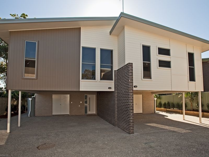 4/39 Gordon Street, Labrador QLD 4215