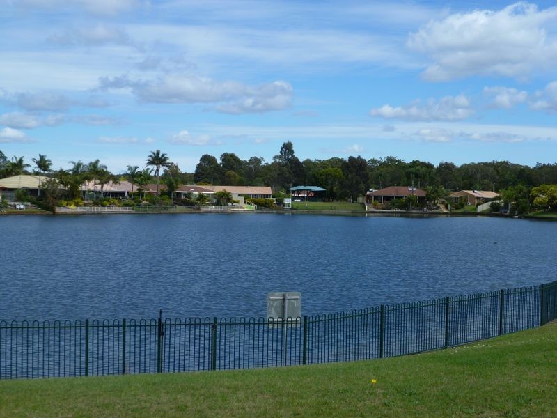 2/9 Possum Crescent, Coombabah QLD 4216