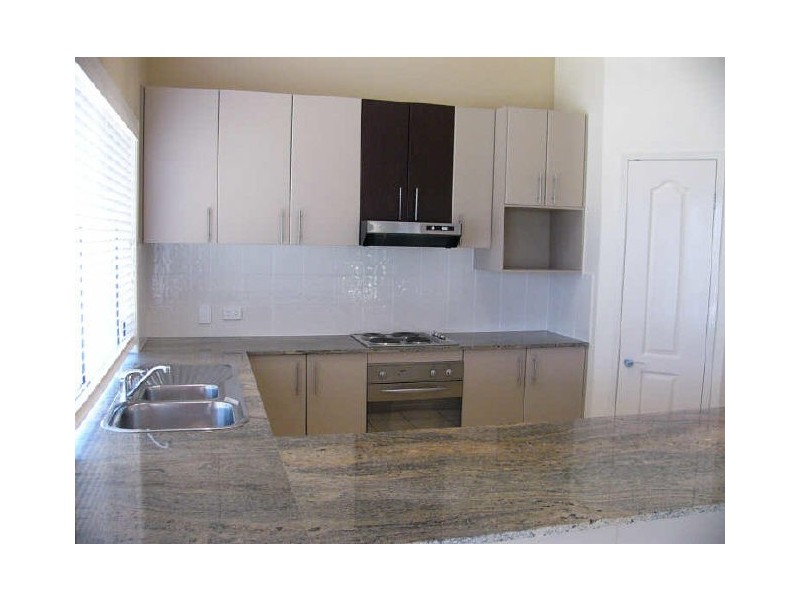 8 Coochin Lane, Pacific Pines QLD 4211