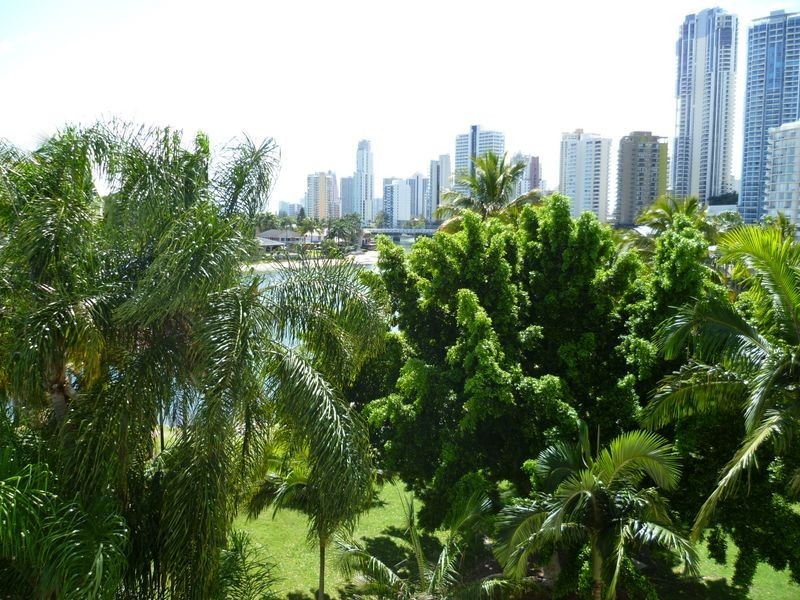 41/40 Watson Esplanade, Surfers Paradise QLD 4217