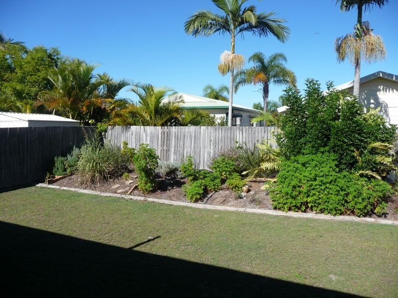 2/36 Kangaroo Avenue, Coombabah QLD 4216