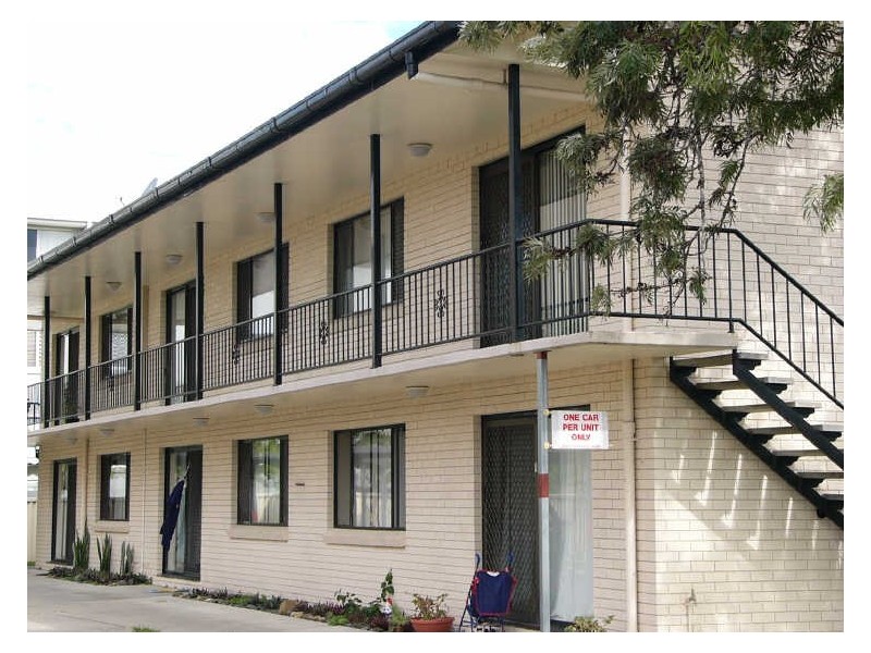 6/45 Bayview  Street, Runaway Bay QLD 4216