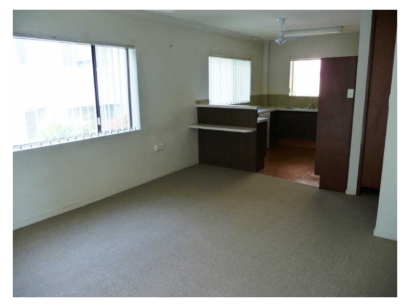 6/45 Bayview  Street, Runaway Bay QLD 4216