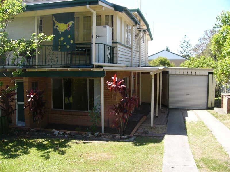 34 Government Road, Labrador QLD 4215