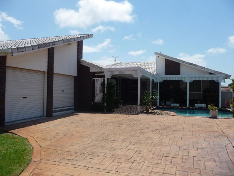 26 Midnight Court, Runaway Bay QLD 4216