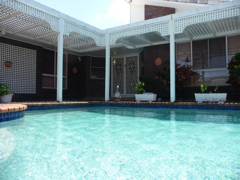 26 Midnight Court, Runaway Bay QLD 4216