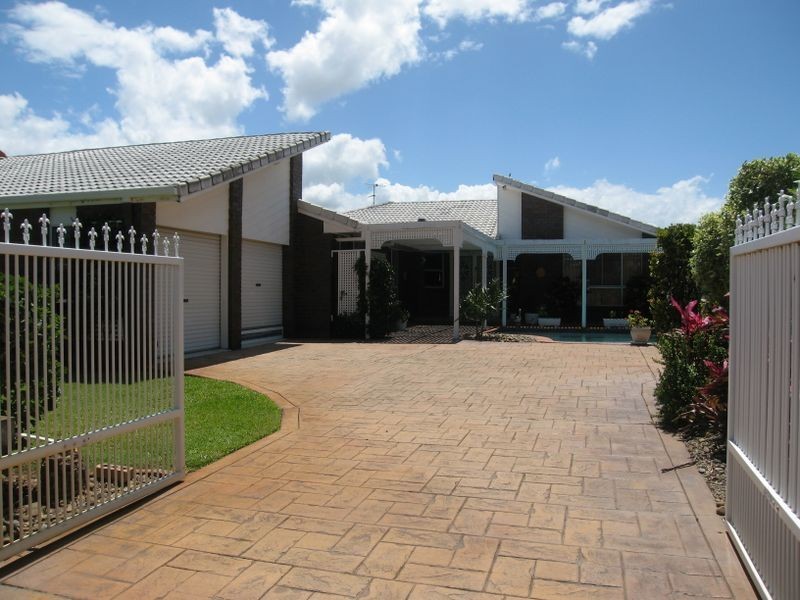 26 Midnight Court, Runaway Bay QLD 4216