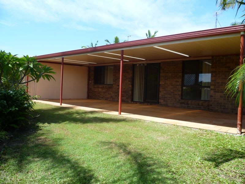 2/39 Kangaroo Avenue, Coombabah QLD 4216