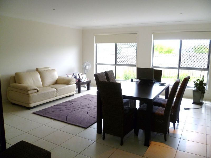 59 Harmsworth Road, Pacific Pines QLD 4211
