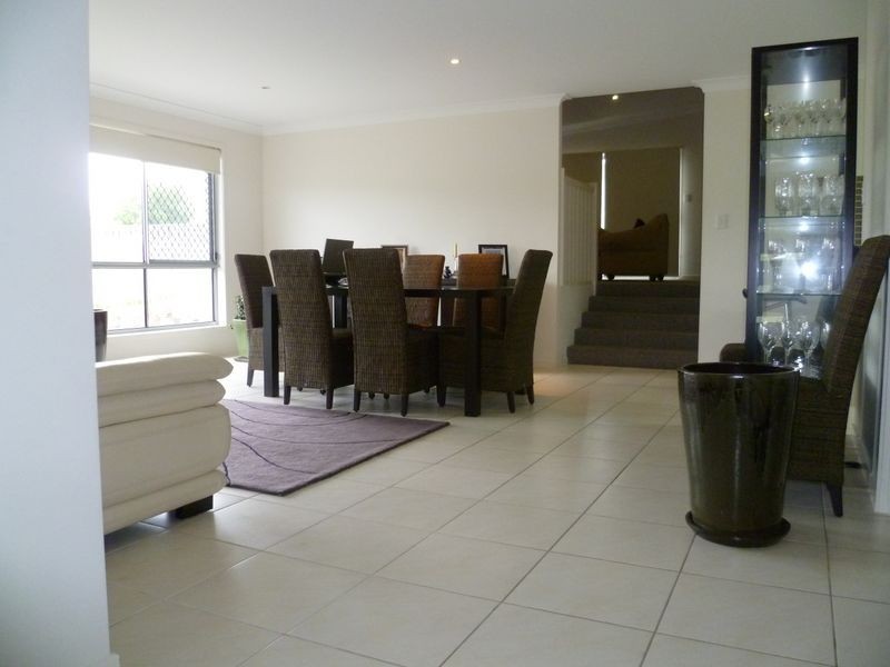 59 Harmsworth Road, Pacific Pines QLD 4211