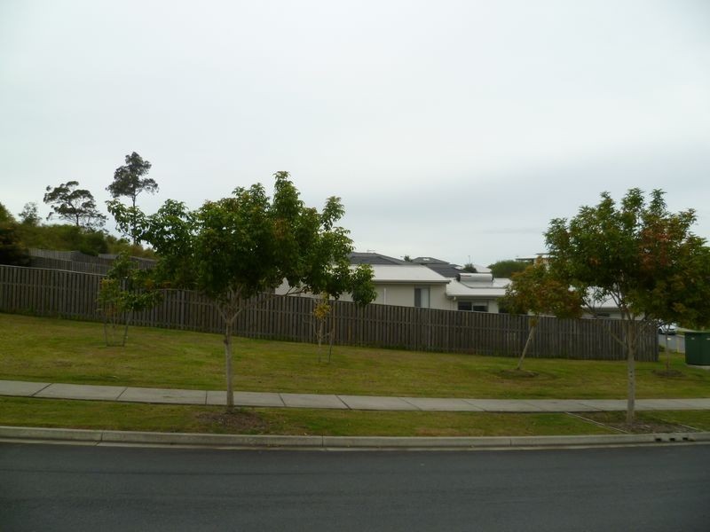 59 Harmsworth Road, Pacific Pines QLD 4211