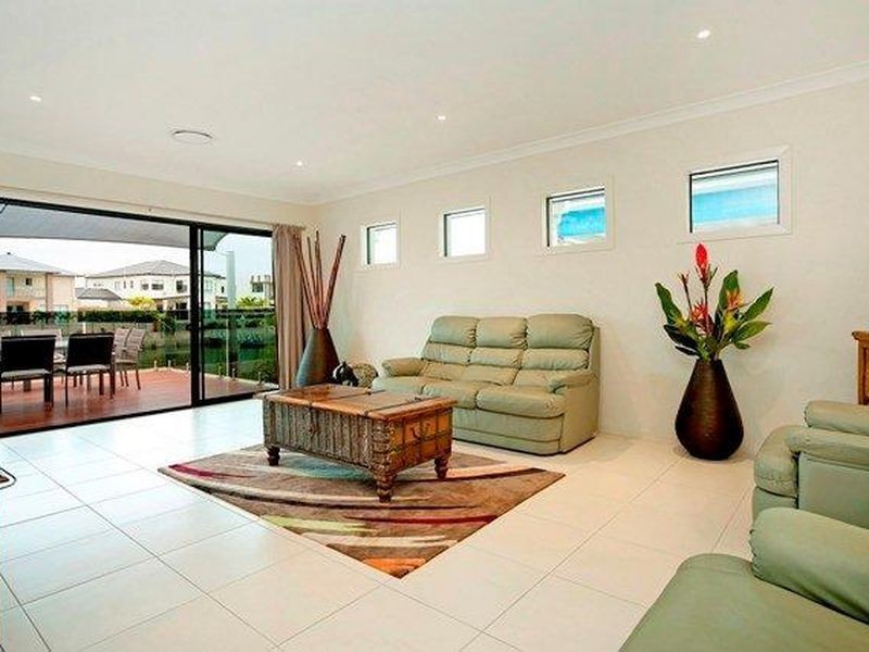 103 Compass Drive, Biggera Waters QLD 4216