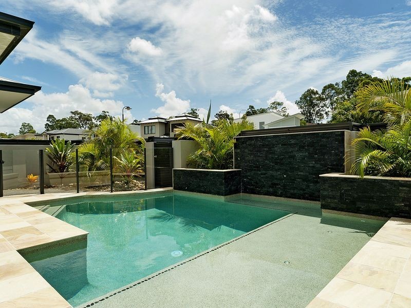 103 Compass Drive, Biggera Waters QLD 4216