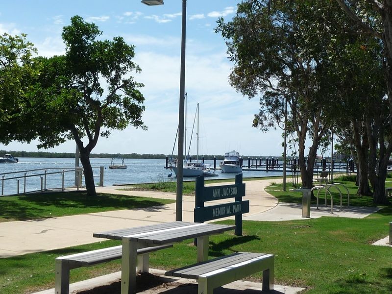 1/32 Killowill Avenue, Paradise Point QLD 4216