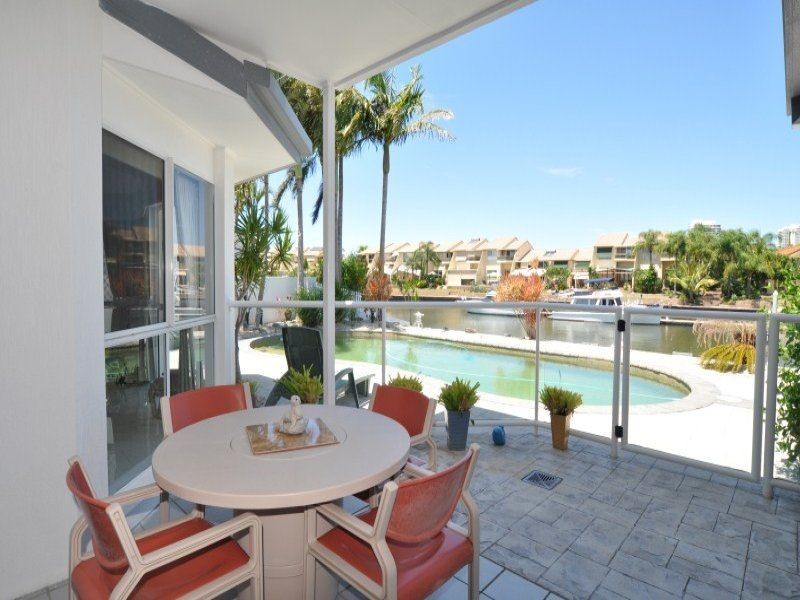 28 Sundance Way, Runaway Bay QLD 4216